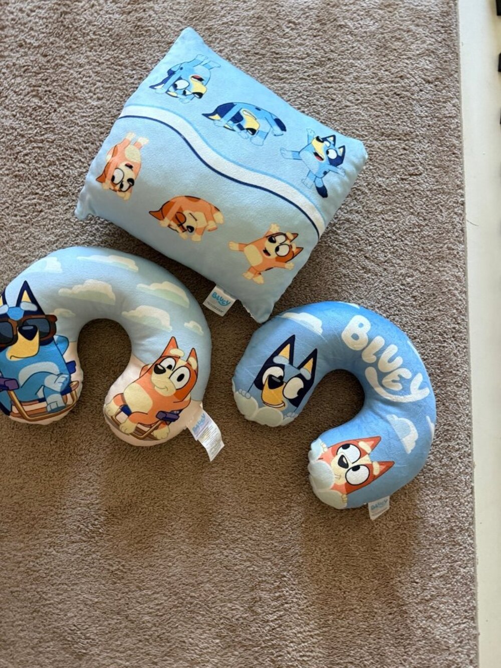 3 like new bluey pillow/neck pillows